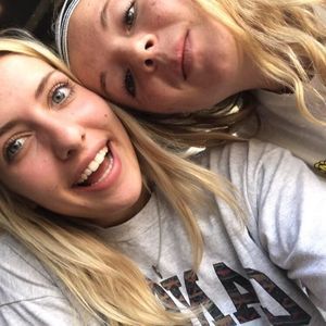 Meet your Posher, Hallie